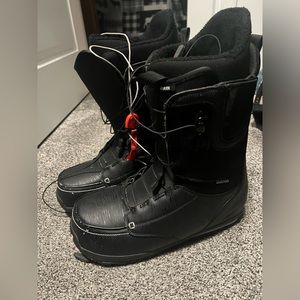 Burton Men’s Snowboard “Ruler” Boot Sz 14